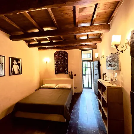 Casa Del Viaggiator Cortese *